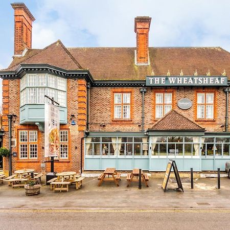 The Wheatsheaf By Innkeeper'S Collection Уокинг Экстерьер фото
